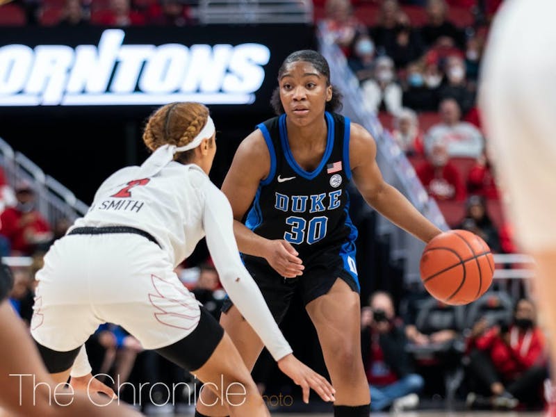 Louisville women's 2022-23 basketball team practices on Media Day