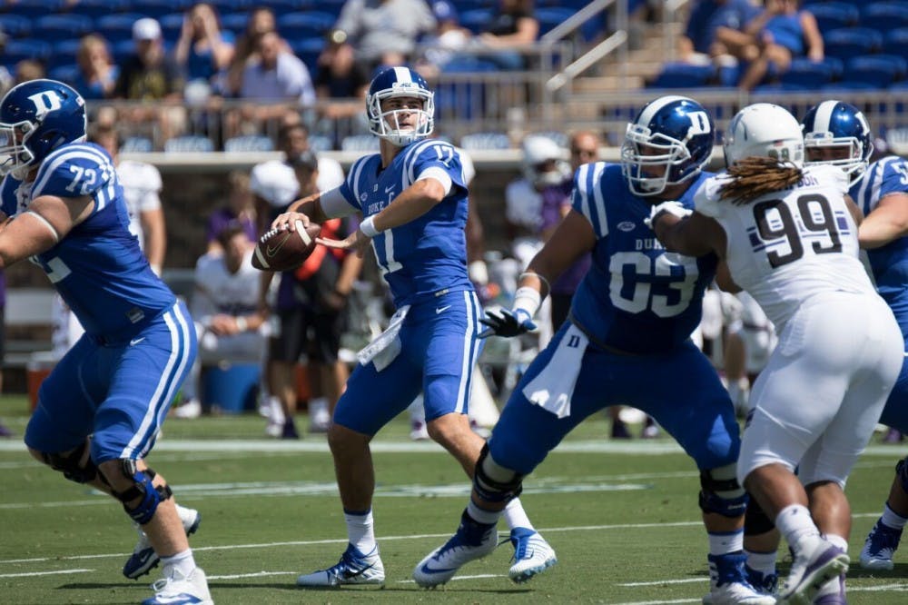 Duke in the NFL Jones leads Giants to secondstraight win, Tomlinson