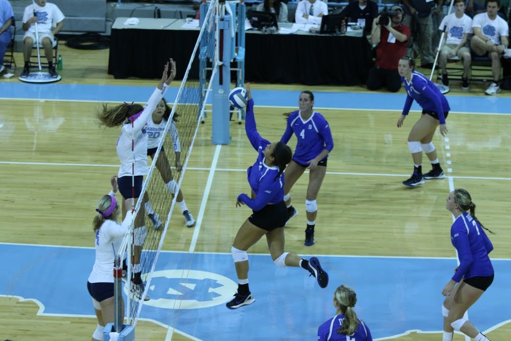 <p>Junior Jordan Tucker's fourth straight match with double-digit kills propelled the Blue Devils to a sweep of Notre Dame on the road Friday.</p>