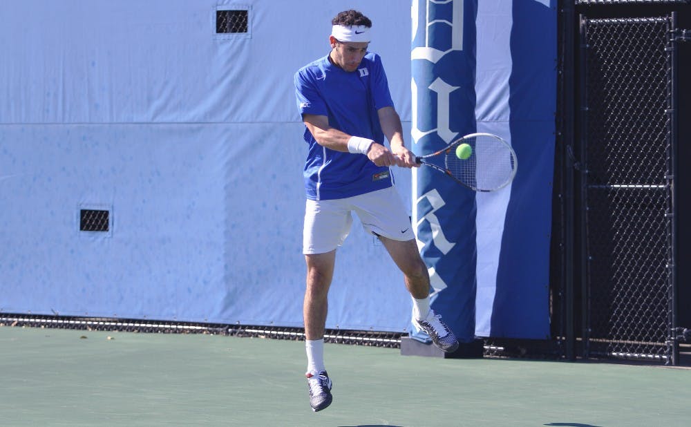Snapping a five-match winning streak, Duke fell 4-3 to No. 2 Oklahoma in San Diego.