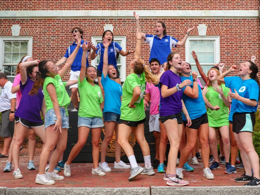 FAC's help the Class of 2023 move in dorm on East Campus.&nbsp;