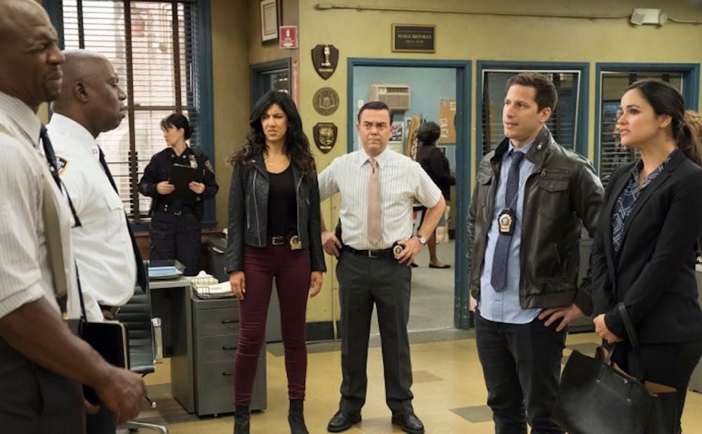 <p>'Brooklyn Nine-Nine' has set itself apart from other sitcoms, but the show has difficulty finding humor in the material of its season five premiere.</p>