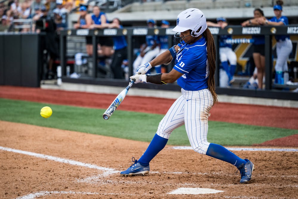 <p>D'Auna Jennings hit the go-ahead home run in the ninth inning.</p>