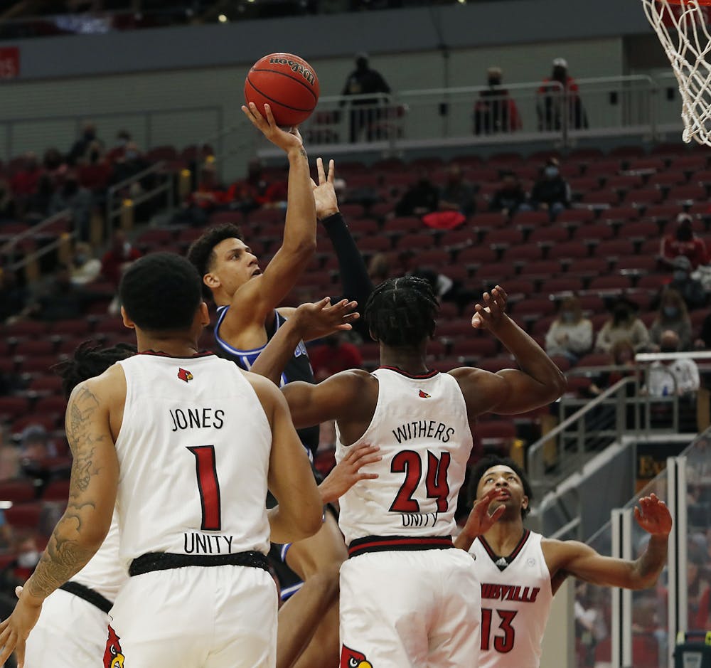 Jalen Johnson struggled to find a rhythm Saturday against Louisville, totaling nine points and a game-high six turnovers.