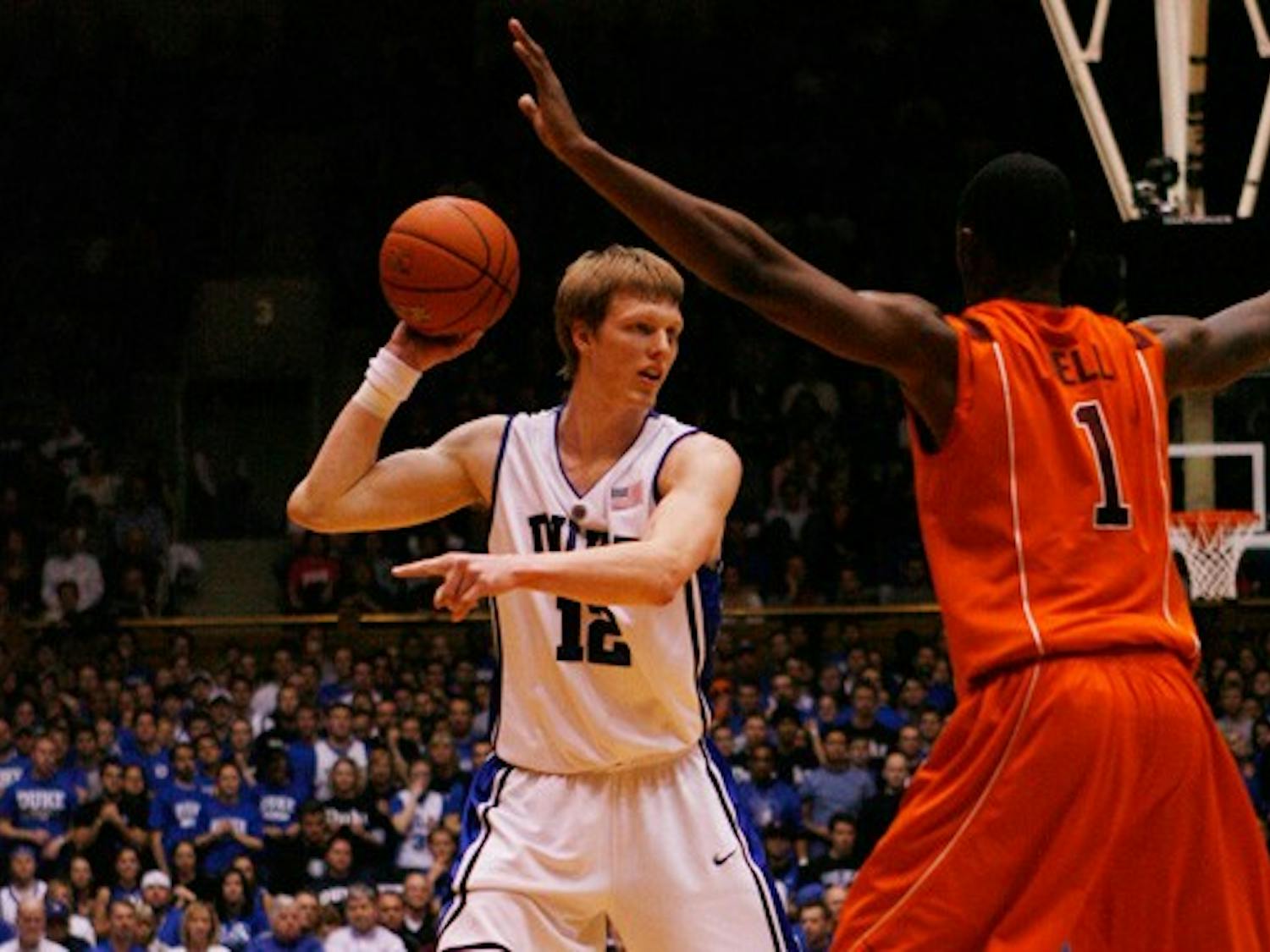 Singler will be asked to continue producing on offense, while guarding Jeff Allen Saturday.