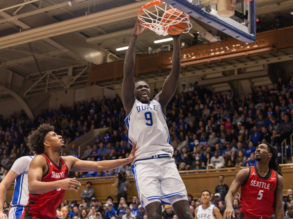 Freshman center Khaman Maluach led the Blue Devils in scoring in the first half against Incarnate Word with 12 points.