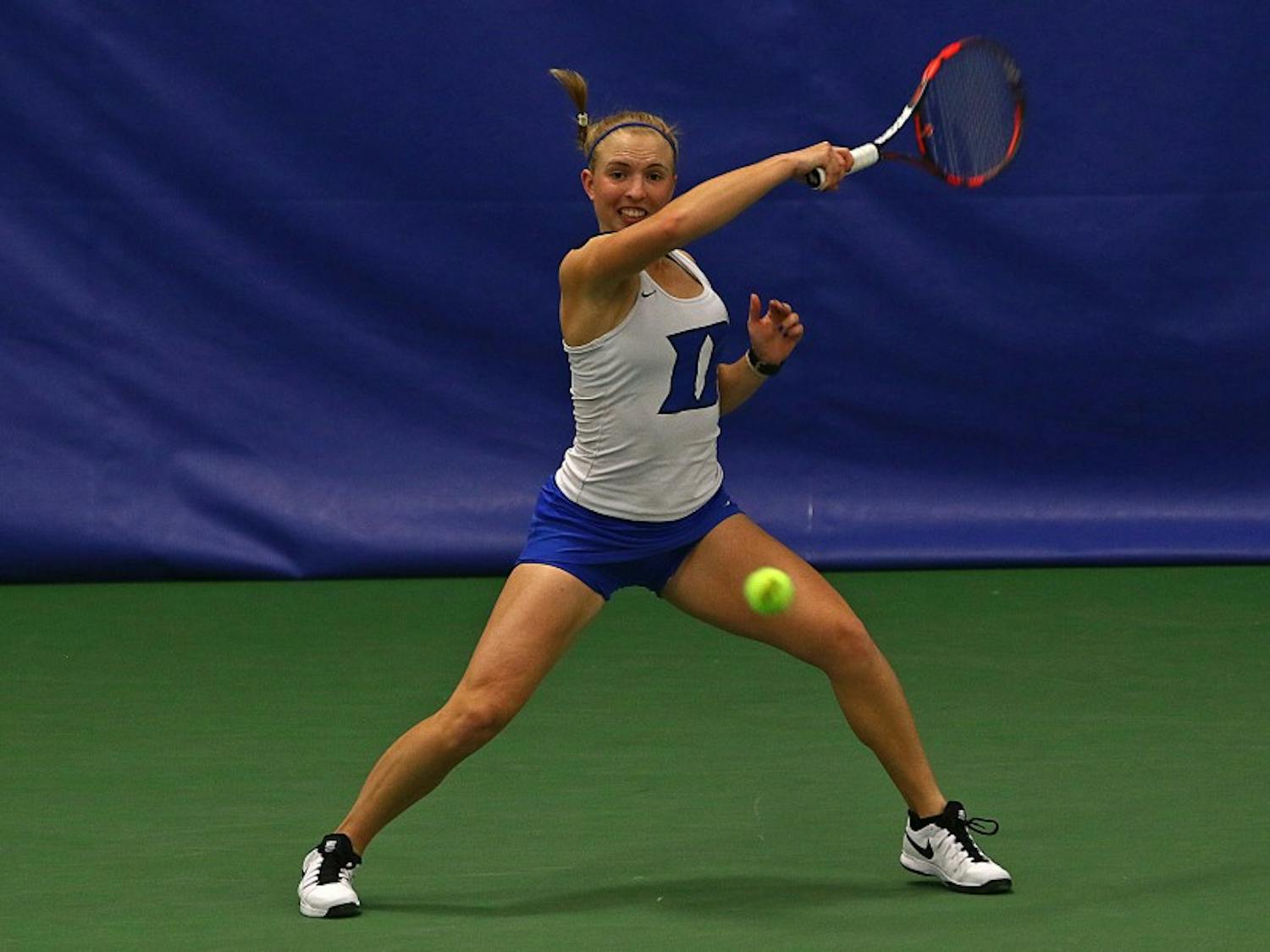 With senior Beatrice Capra unable to play on Senior Day due to illness, freshman Ellyse Hamlin stepped up and clinched a Duke win for the second straight match Tuesday.