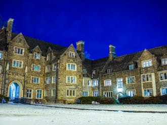Five dorms in the Sigma Chi fraternity section were robbed during Winter Break.&nbsp;