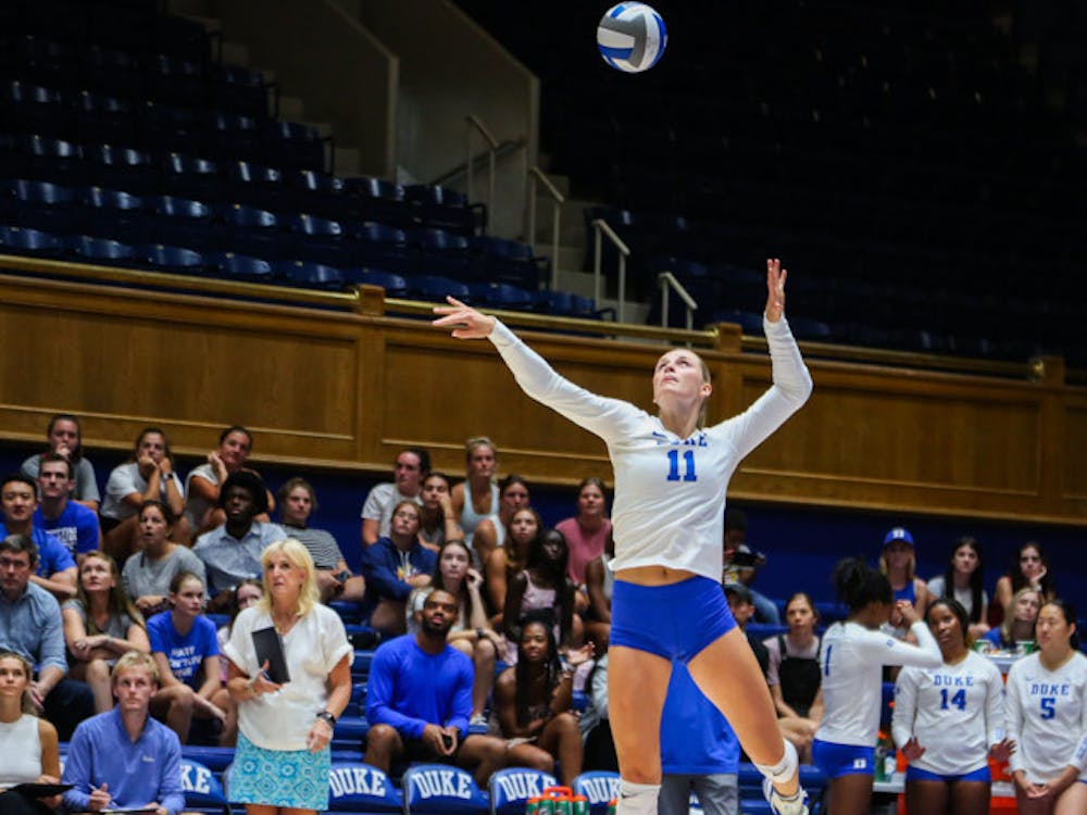 Kerry Keefe serves the ball during Duke's victory against Elon.