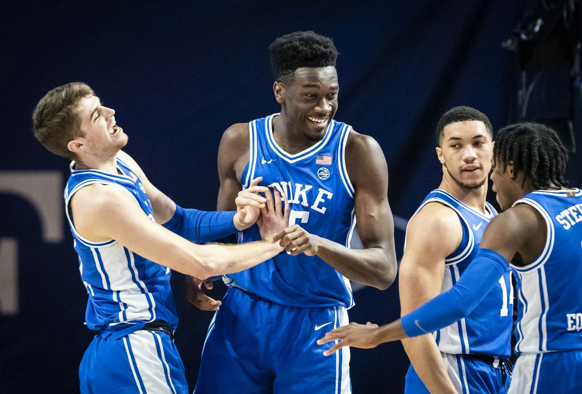Duke Men S Basketball Dominates Wake Forest For 2nd Straight Win The Chronicle