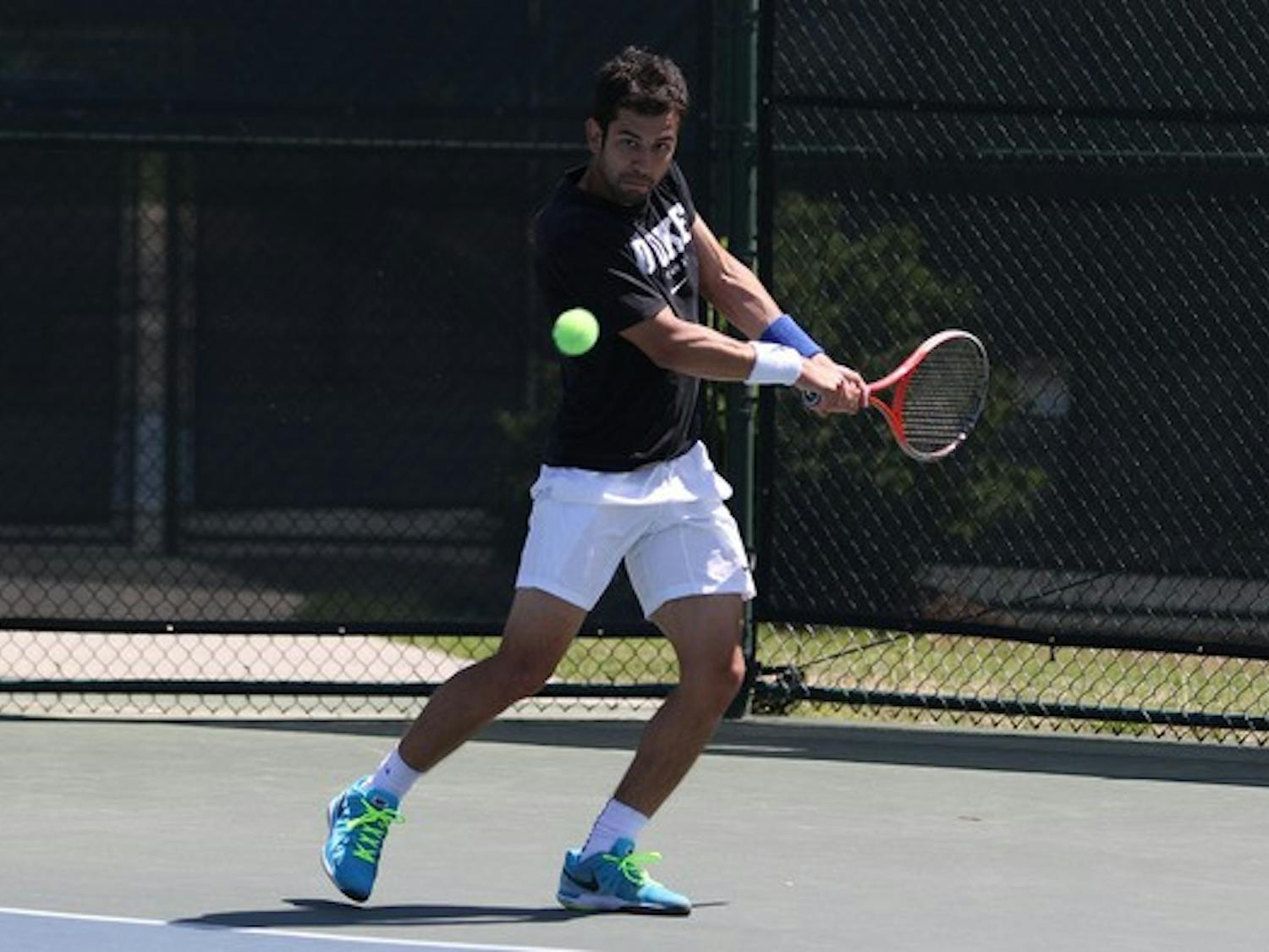 Bruno Semenzato found his footing in the second set of his singles match, but it was not enough to mount a comeback against the defending national champion Trojans.