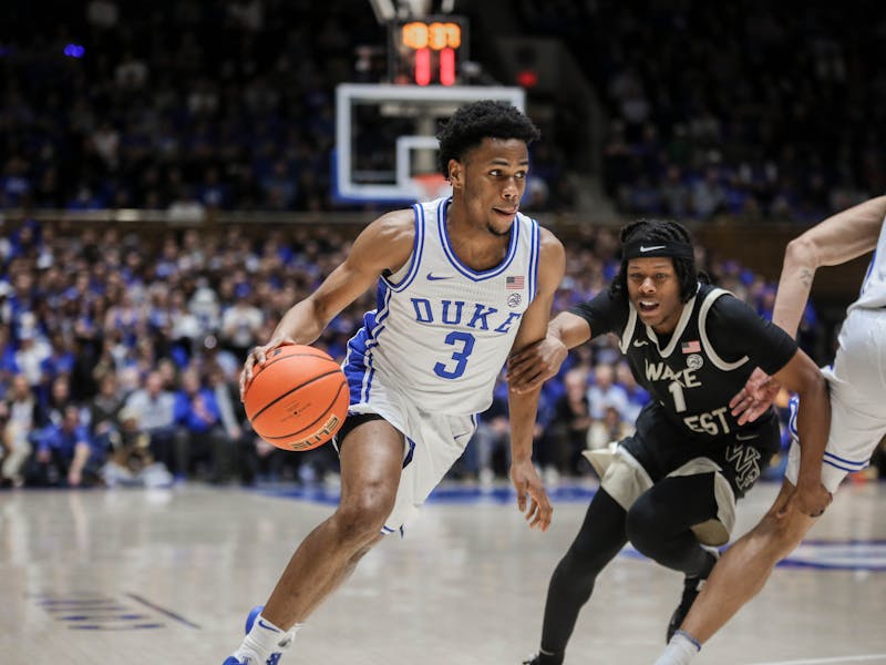 Roach leads balanced scoring effort as Duke men's basketball cruises past  Louisville to begin final homestand - The Chronicle