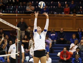Senior Kelsey Williams clinched Duke’s first- set victory with a kill to give it a 1-0 lead.