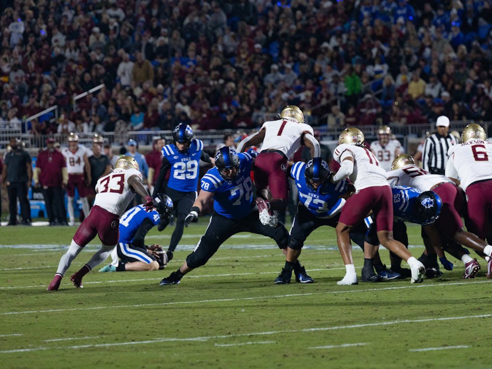 Todd Pelino lines up for a kick against Florida State. 