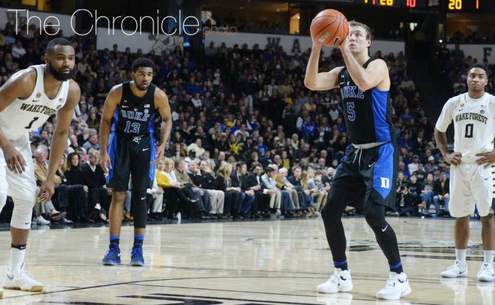 <p>Luke Kennard scored 12 of Duke's last 15 points to carry the Blue Devils back from a 10-point deficit in the final four minutes.</p>