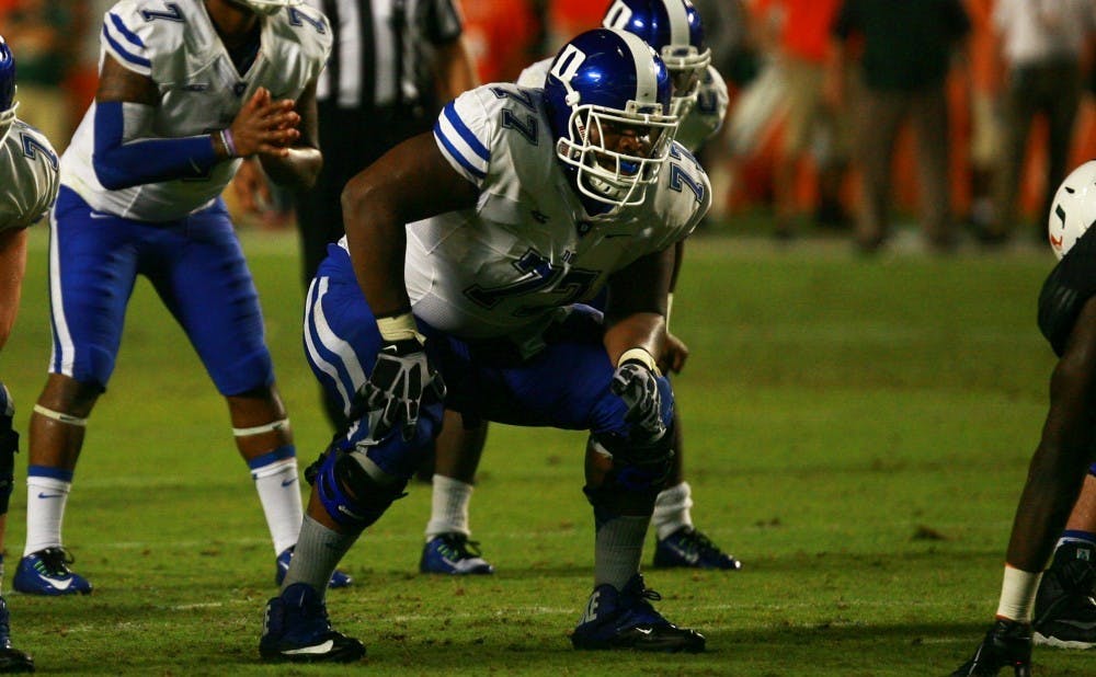 Former Duke guard Laken Tomlinson signed a lucrative deal with the San Francisco 49ers in the offseason.