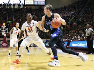 Sophomore Luke Kennard carried the Duke offense once again but his teammates struggled to find the range in their first true road game.