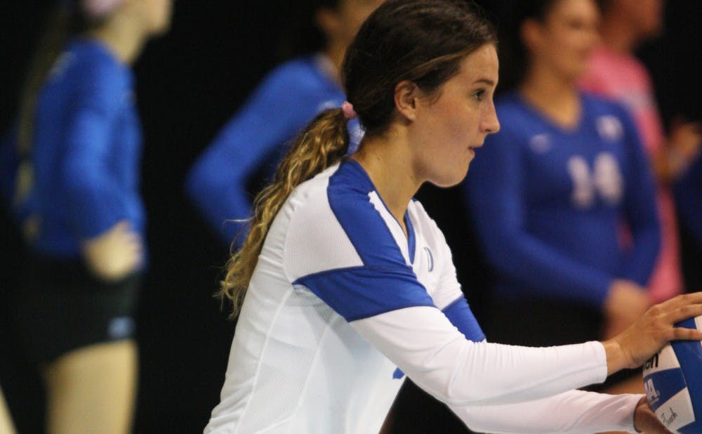 Senior libero Ali McCurdy became Duke’s all-time leader in digs, leading the Blue Devils to two weekend victories.