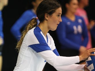 Senior libero Ali McCurdy became Duke’s all-time leader in digs, leading the Blue Devils to two weekend victories.