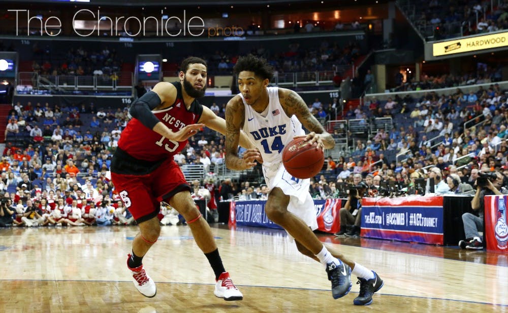 Freshman Brandon Ingram broke out of a recent shooting slump Thursday, knocking down four first-half 3-pointers en route to 19 points in the period.