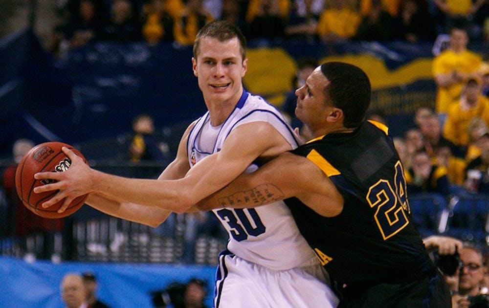 After playing in Israel last year, former Duke basketball guard Jon Scheyer is headed to Spain this season.