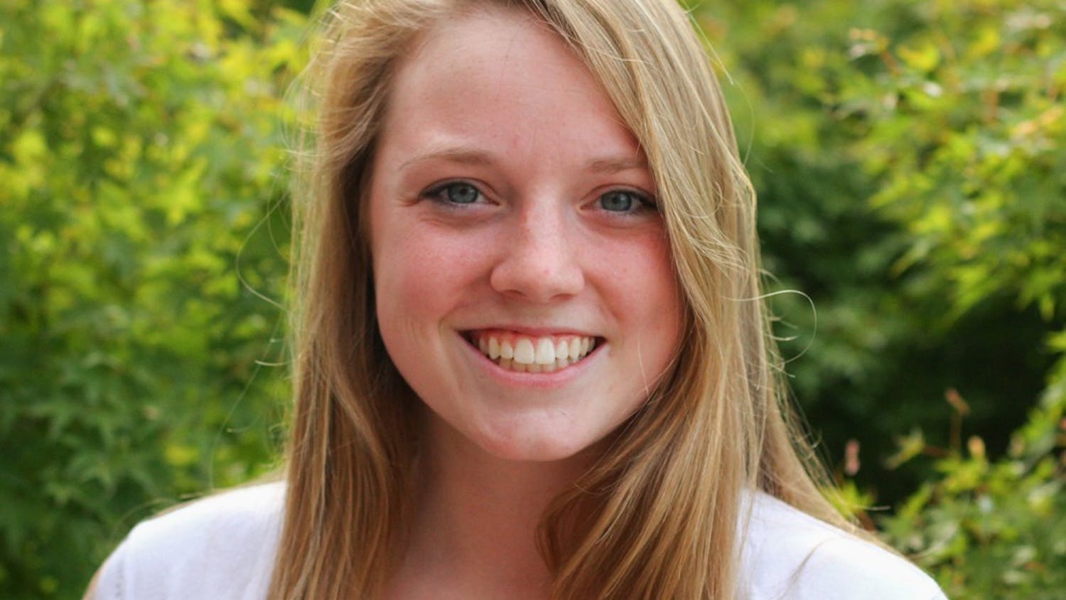 Jenny Surane is the 2014-15 Editor-in-Chief. She is a senior business journalism major from Cornelius.
