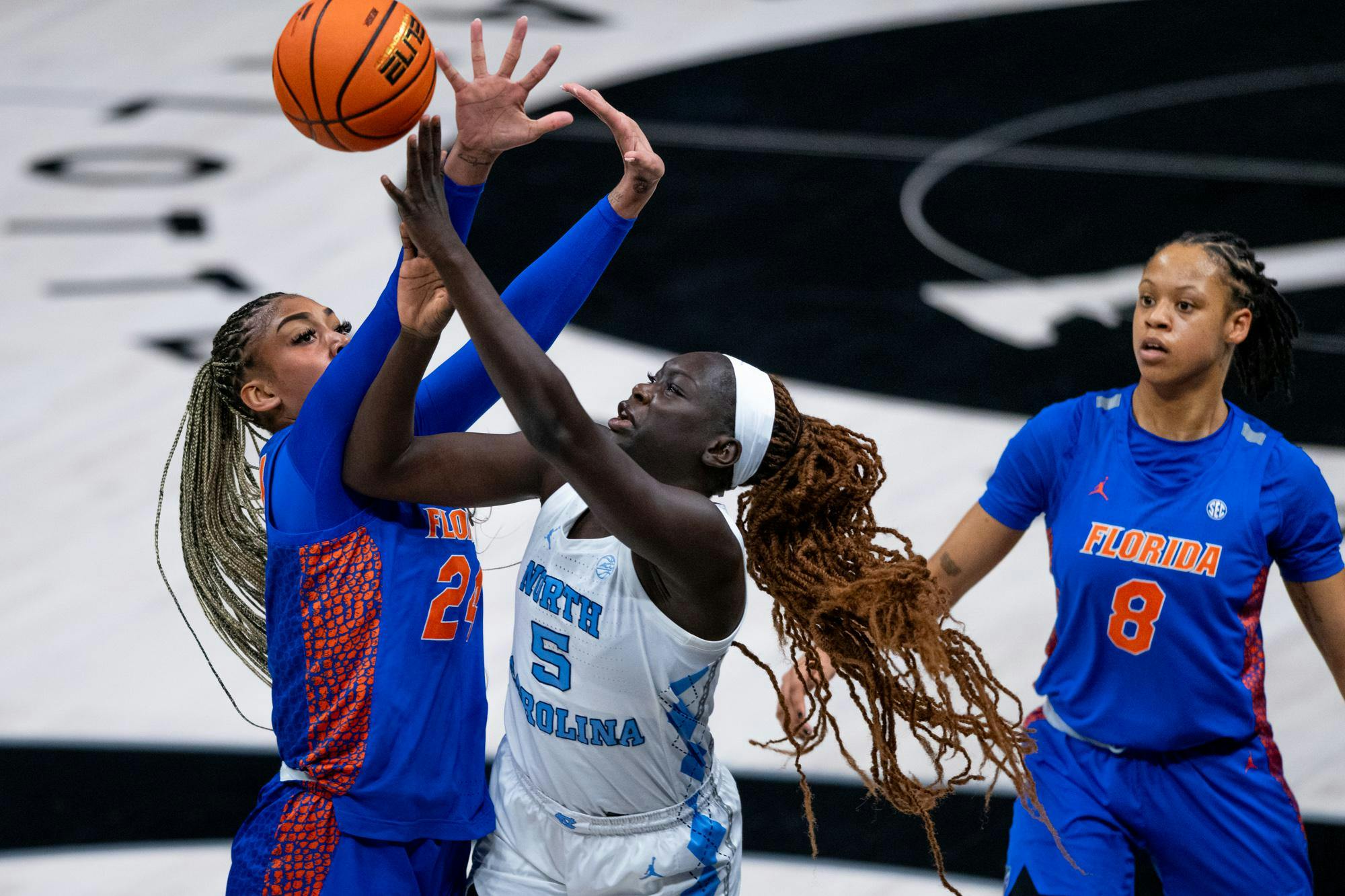 20241218_Skvoretz_WBB-Florida_81.jpg