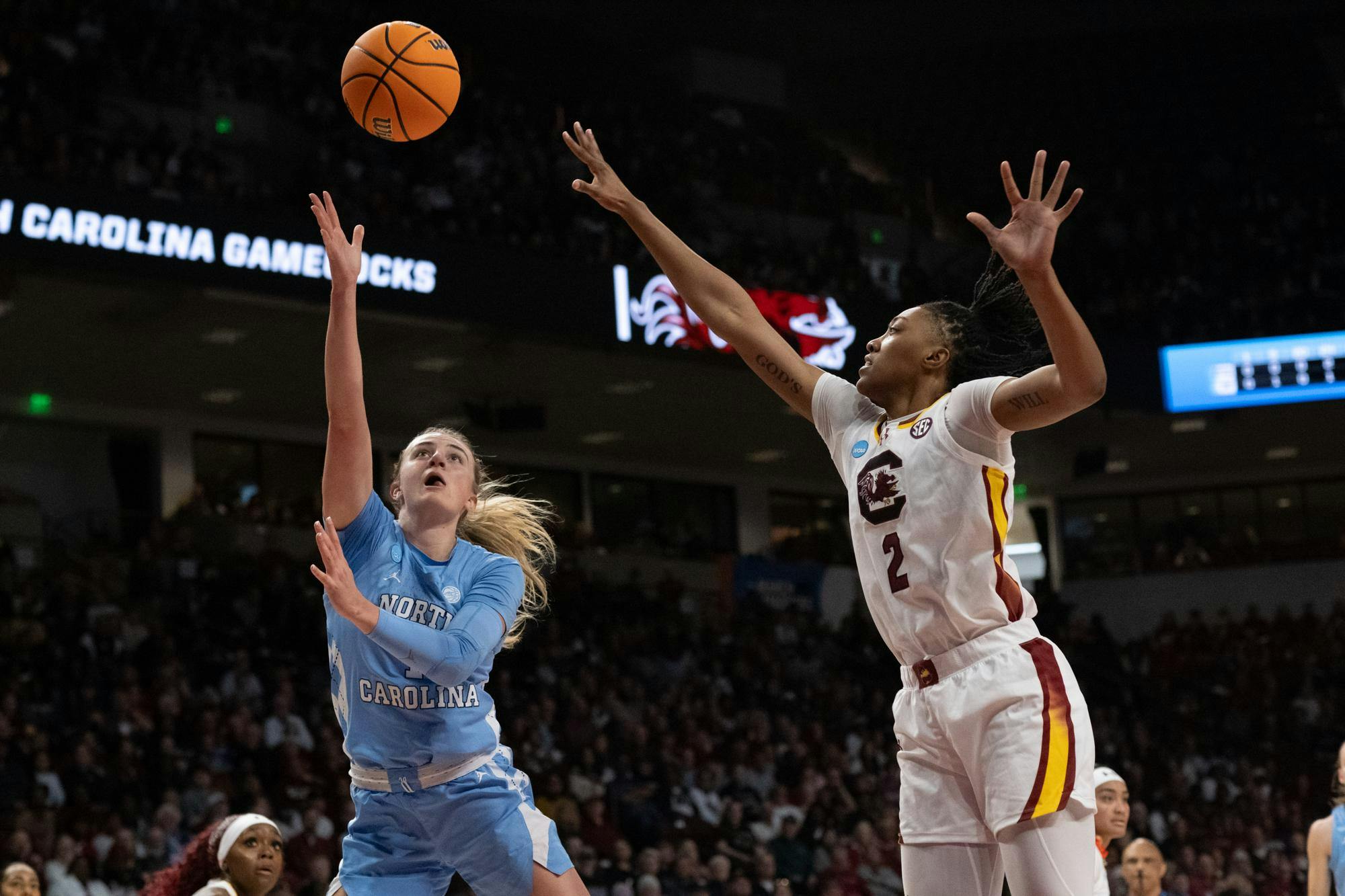 UNC Women's Basketball Forward Alyssa Ustby Announces Return For Fifth ...