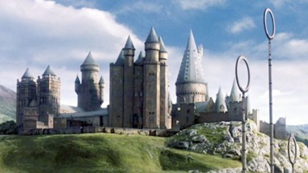 We wish we could live in Hogwarts. Photo taken from&nbsp;Wikipedia.