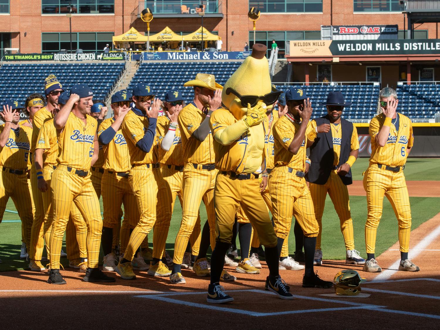 Savannahbananas crochik 45 jpg savannahbananas-crochik-45-jpg