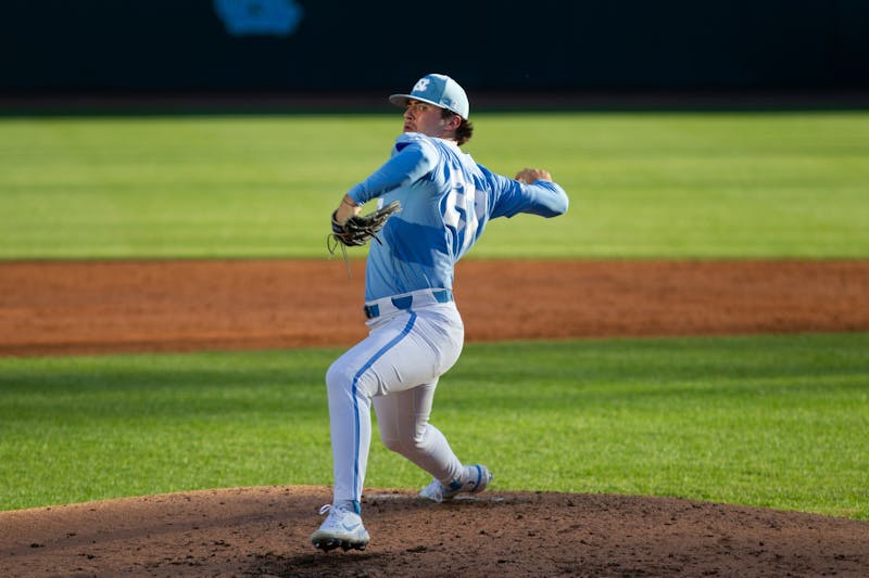 UNC Baseball Thumps Longwood in Bounce-Back Win 