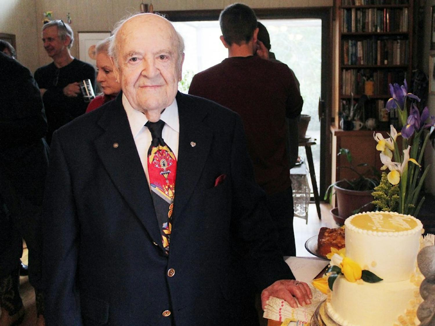 Milton Julian celebrated his 95th birthday this Sunday with a party of family and friends.
