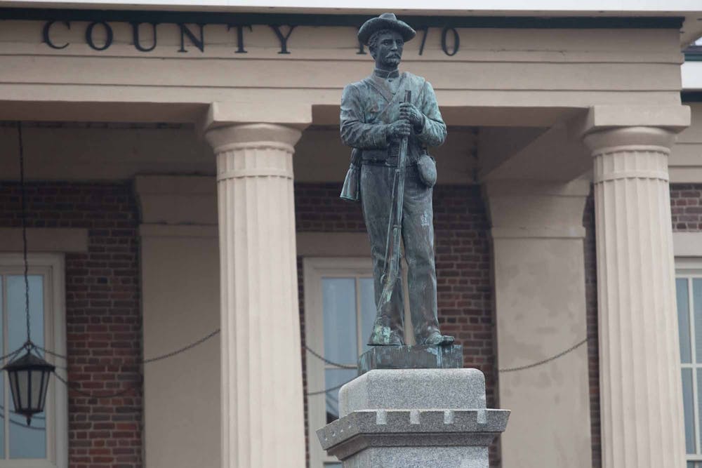 20191030_pittsboro-confederate-statue-update-15.jpg
