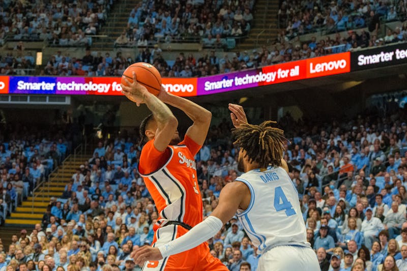 North Carolina men's basketball rides defense to win over Syracuse, 5-0 start to ACC play