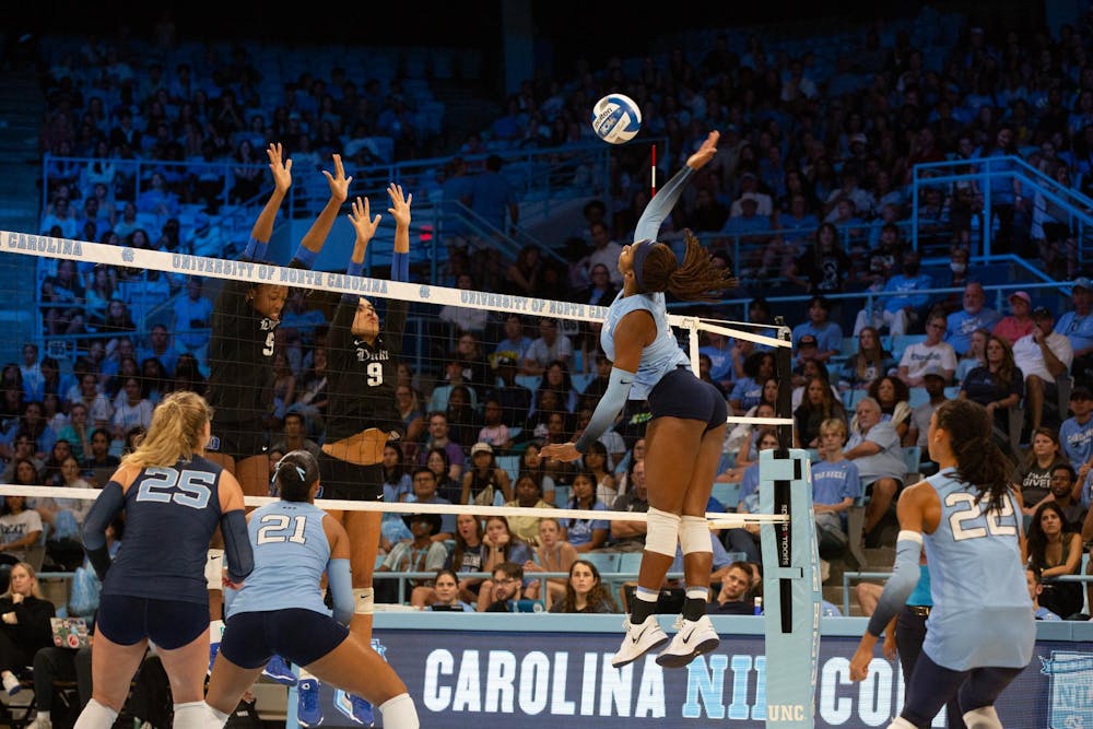 20241004_Soukthavone_sports-duke-volleyball