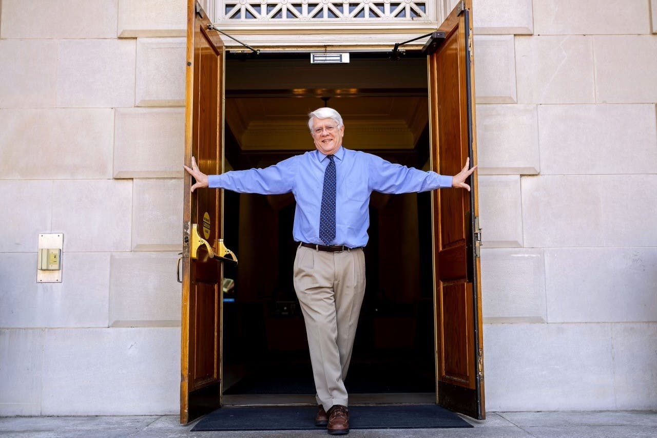 North Carolina Collection Curator Bob Anthony To Retire After 40 Year Career The Daily Tar Heel