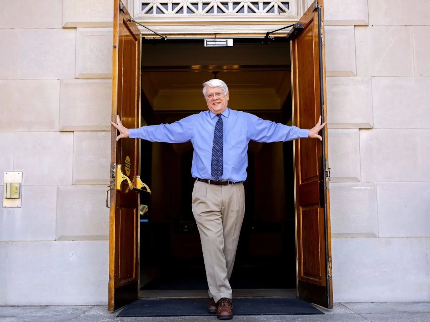 North Carolina Collection Curator Bob Anthony To Retire After 40 Year Career The Daily Tar Heel
