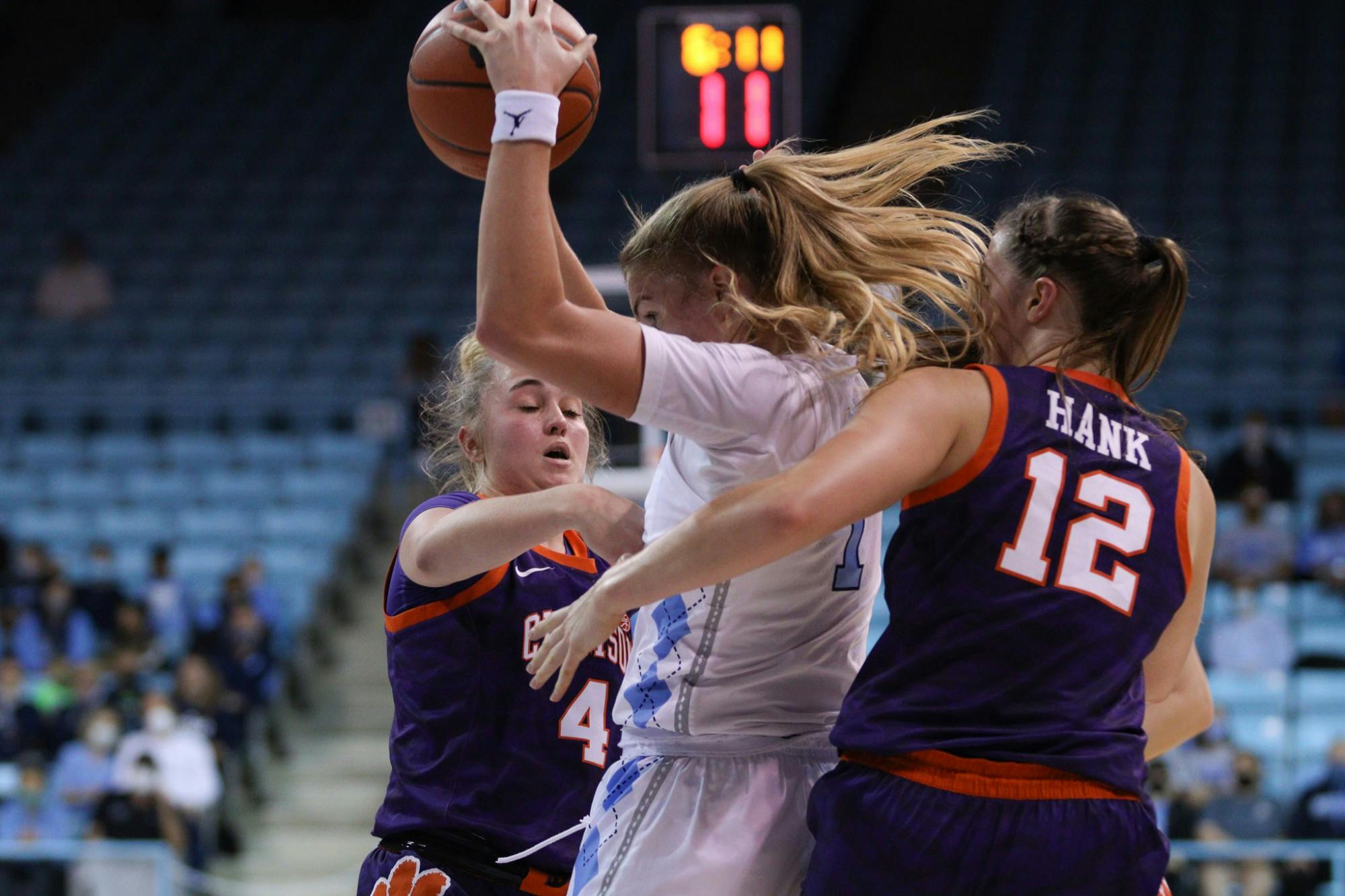 UNC Women's Basketball Defeats Clemson 81-62 For Third Conference Win ...