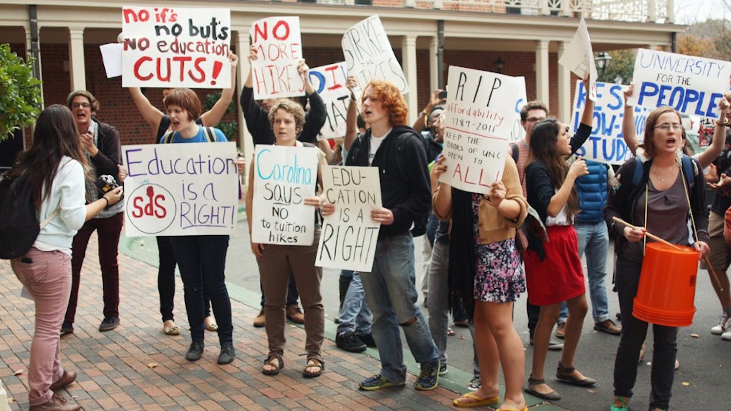 Photo: Tuition hike protests lack unity, direction (Edward Pickup)