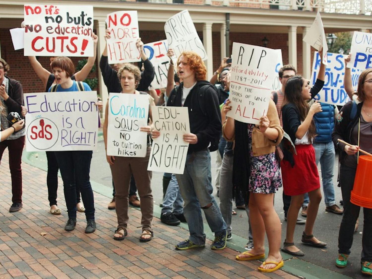 Photo: Tuition hike protests lack unity, direction (Edward Pickup)