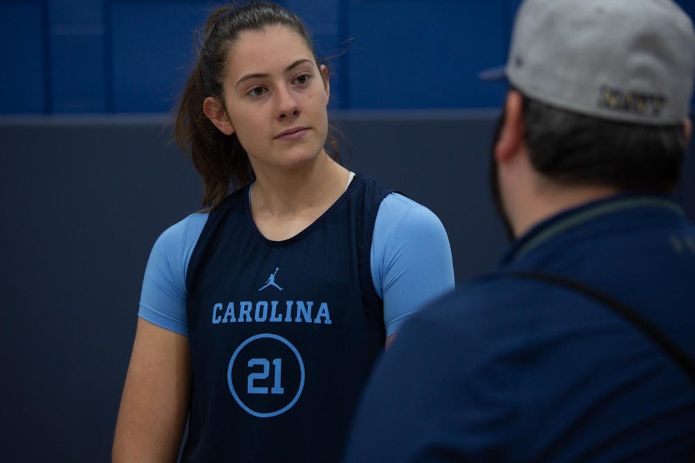 20241025_Soukthavone_sports-womens-bball-media-day-1.CR2