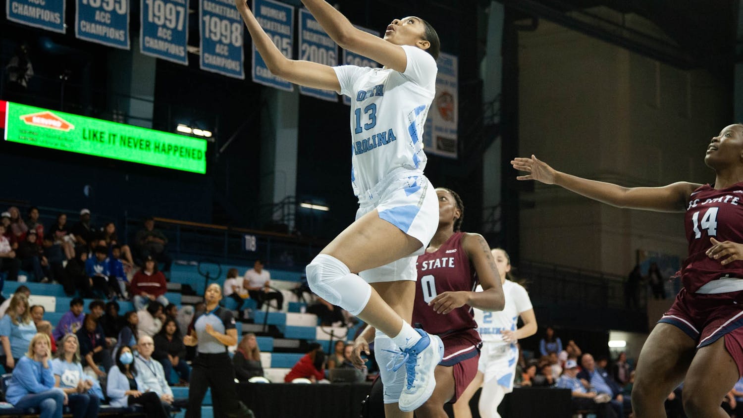20221116_Turner_UNC-Women's-Basketball-vs-South-Carolina-State_select-10.jpg