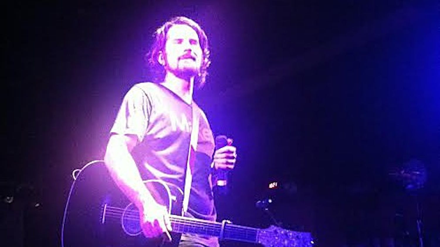 Singer-songwriter Matt Nathanson will perform for a sold-outcrowd at Cat’s Cradle tonight. He is promoting his newest album. (Courtesy of Ayat Soufan)