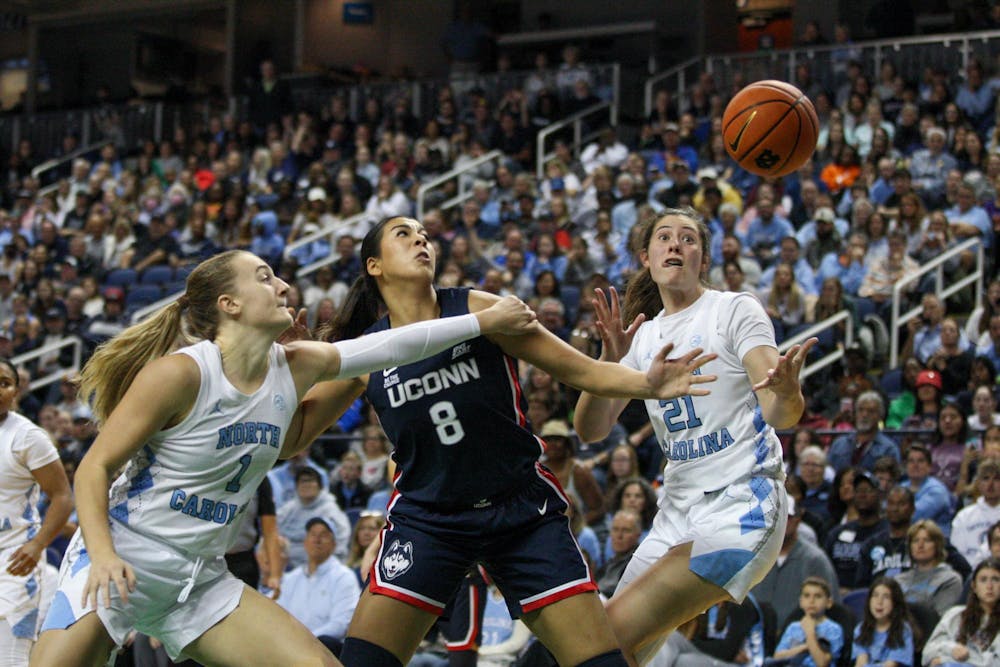 20241115_sharon_w-basketball-vs-uconn-208-2.jpg