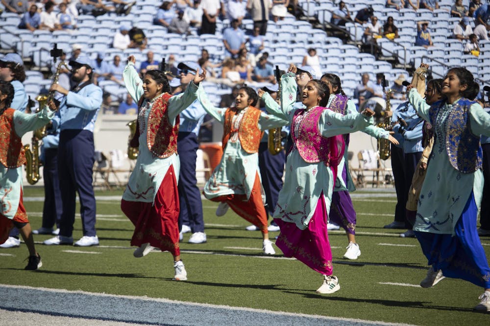 1006_Paul_lifestyle-south-asian-dance-halftime-1.JPG