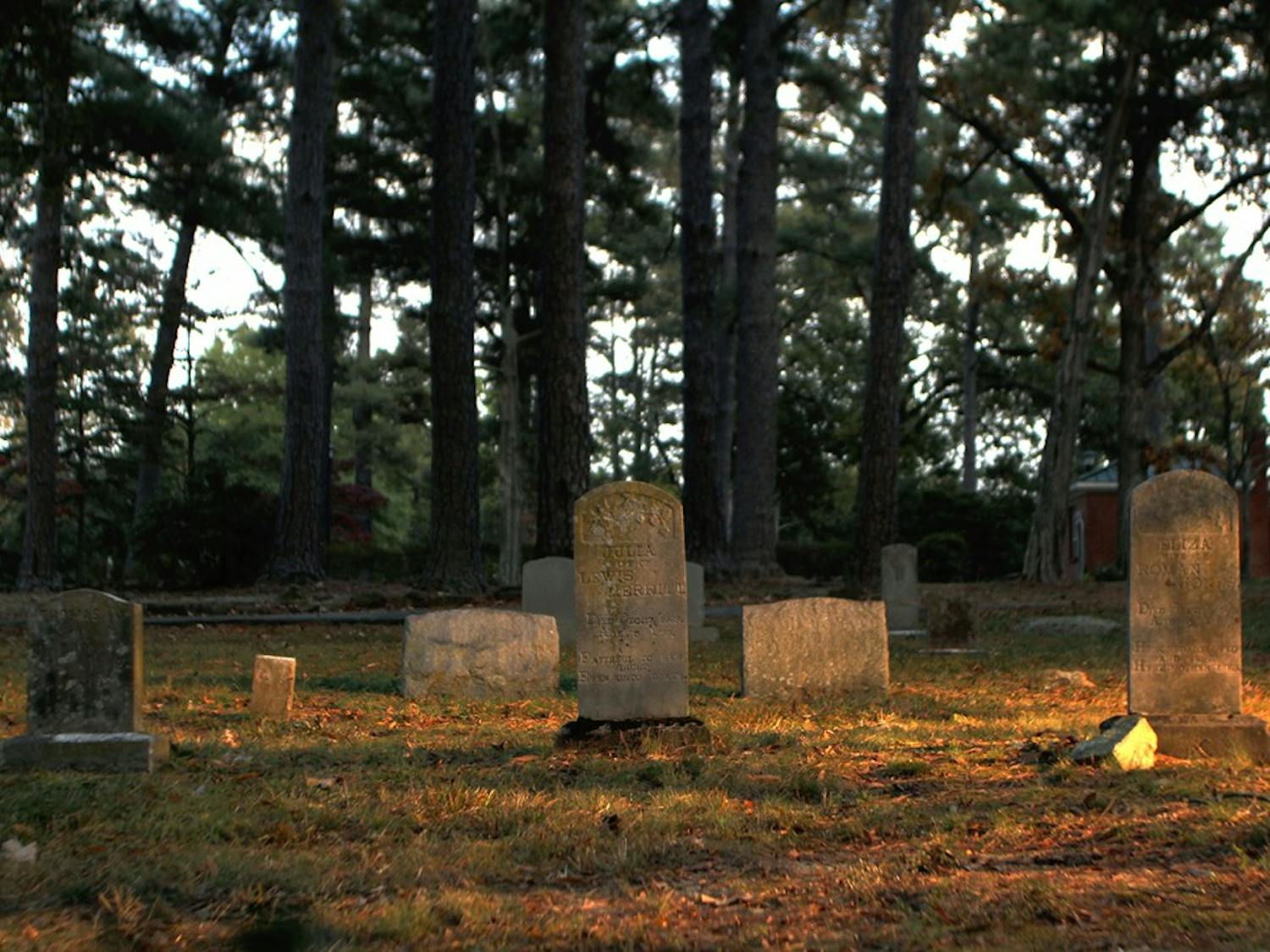 	The Old Chapel Hill Cemetery has more than 350 unmarked graves.