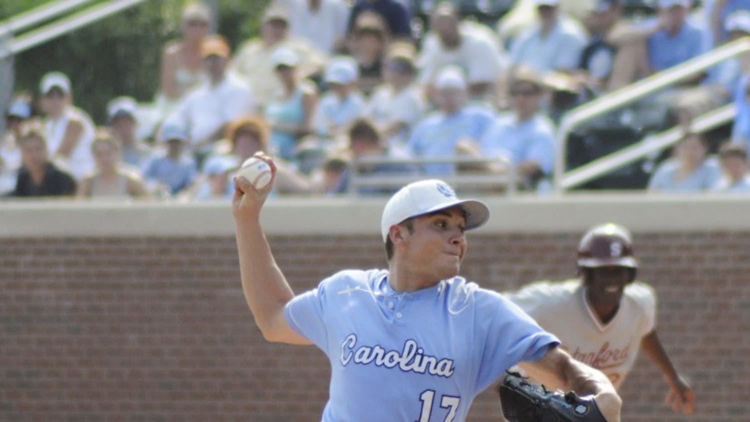 Photo: Tar Heels ride good pitching to 5-2 win (Amy Fourrier)