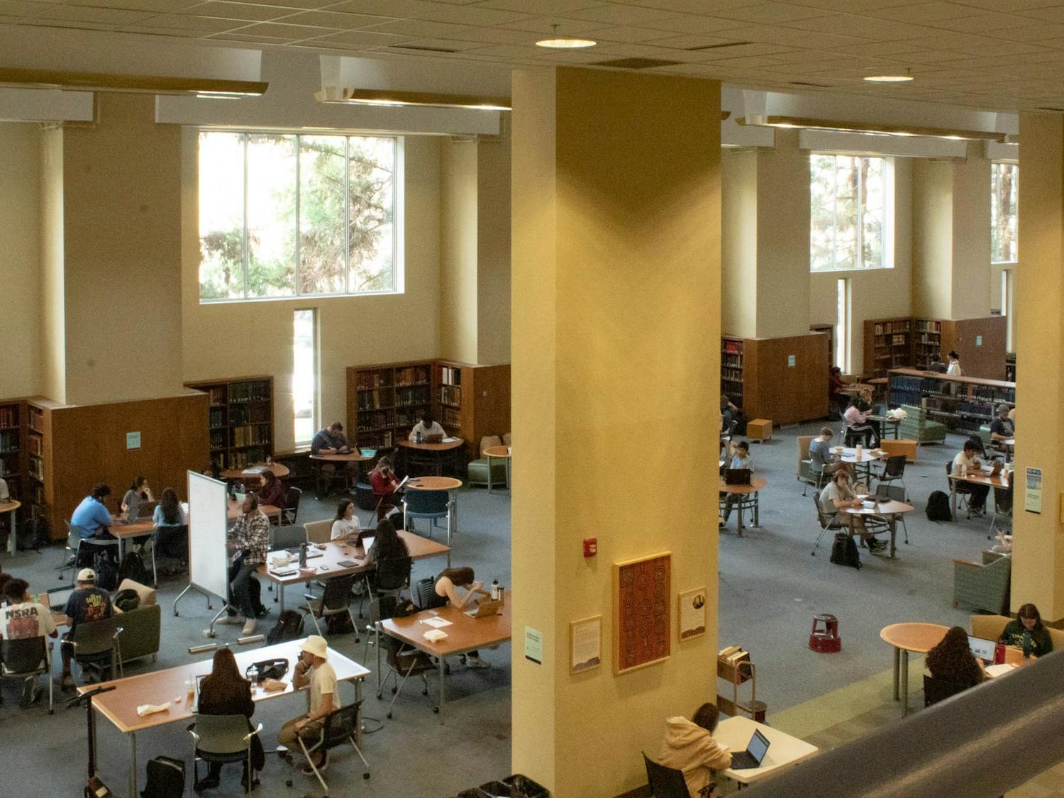 Students study in Davis Library on Monday, March 6, 2022.