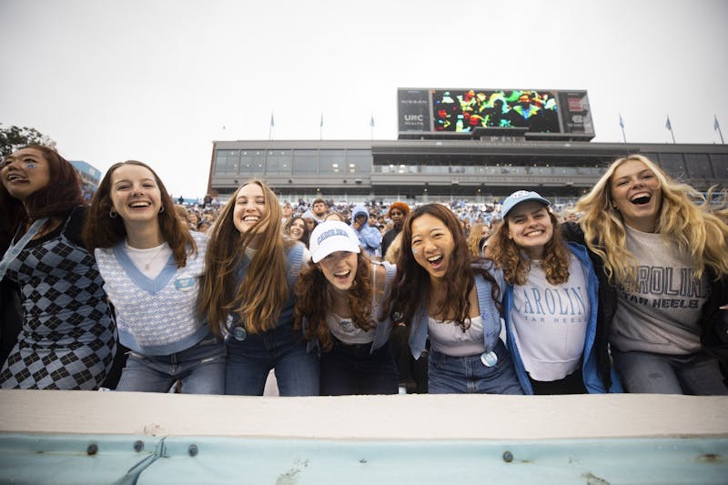 NFL Week 16: Cheering section (photos) – Orange County Register