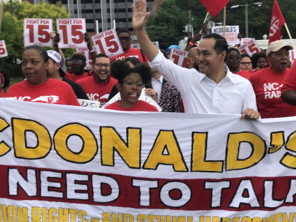 Julián  Castro Marching 